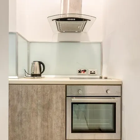 Spacious, Lux 1br In The Capital, By 360 Estates Apartmán